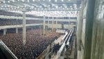 חלק מקהל האלפים באגף החדש של ביהמ''ד גור - במעמד סיום...jpeg