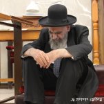 רהי הגאון הרב משה צדקה באמירת תיקון חצות.jpg