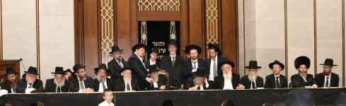 הגרב''מ זלה''ה בהספד על הגר''ג אדלשטיין.JPG