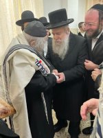 הטבח עם הרב לנדו.jpeg