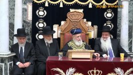 הרב-יגאל-כהן-עם-מרן-הרב-יצחק-יוסף.jpg