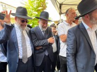 יור שס אריה דרעי  בהלווית חברו הקרוב הרב אורי זוהר זצל.jpg
