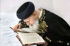 מרן ר' עובדיה יוסף זצ''ל.jpg