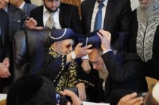 הכתרת-הרב-יצחק-יוסף-לראשון-לציון-בראשות-הרב-עובדיה-יוסף-צילום-שוקי-לרר-35-470x312.jpg