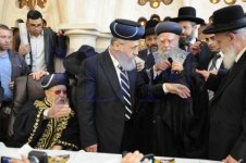 הכתרת-הרב-יצחק-יוסף-לראשון-לציון-בראשות-הרב-עובדיה-יוסף-צילום-שוקי-לרר-46-470x312.jpg