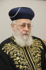 מרן הראשון לציון שליט''א.jpg