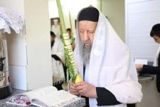 גדולי-חכמי-ספרד-בנענוע-ארבעת-המינים.-צילום-דוד-ארזני-23-1024x683.jpg