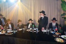 רבי יצחק כהן בהילולת הרמבם.jpg